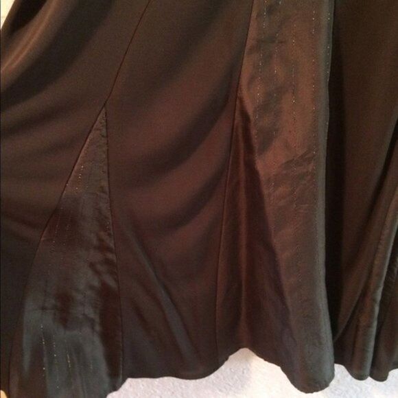 NWOT. NINE WEST skirt NWOT. - Picture 3 of 4